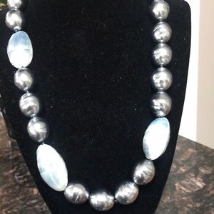 Ladies necklace